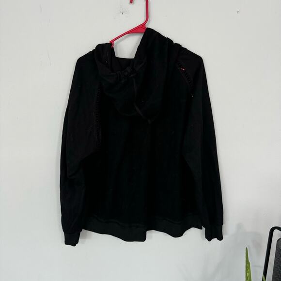 Umgee Solid Black Pullover Hoodie Sweatshirt Size Medium Drawstring Hood - Picture 2 of 6